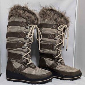 Cougar Knee High Wedge Winter Boots - Size 8M